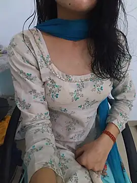 Snapshot of zoya_baby_ chatting on 07/02/26, 04:29 zoya baby online show from 07/02/26, 04:29