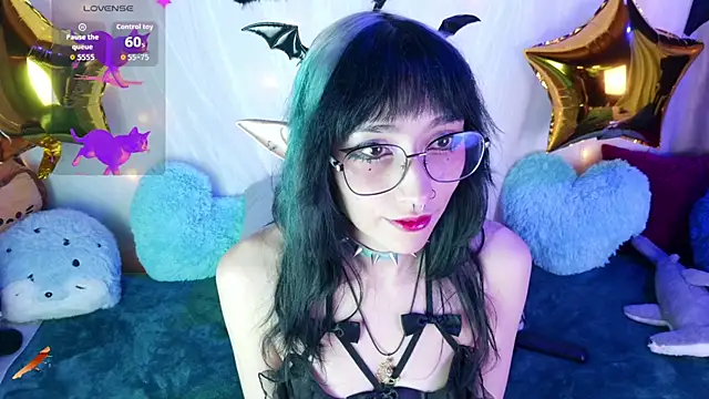 Snapshot of _HoshiMiuu_ chatting on 07/15/26, 02:00 HoshiMiuu online show from 07/15/26, 02:00