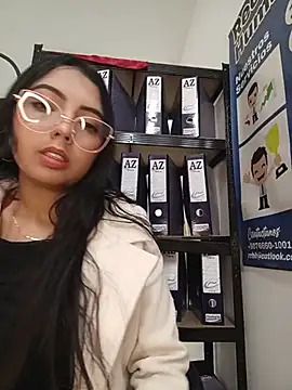 JENNIFER  03 online show from 08/01/26, 04:17