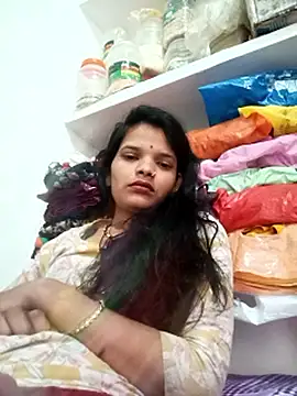 Student garl 1 online show from 05/06/26, 02:51