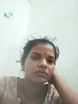 Snapshot of Student_garl_1 chatting on 06/21/26, 12:35 Student garl 1 online show from 06/21/26, 12:35