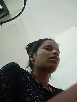 Snapshot of Student_garl_1 chatting on 07/08/26, 01:32 Student garl 1 online show from 07/08/26, 01:32