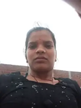 Snapshot of Student_garl_1 chatting on 08/04/26, 11:24 Student garl 1 online show from 08/04/26, 11:24