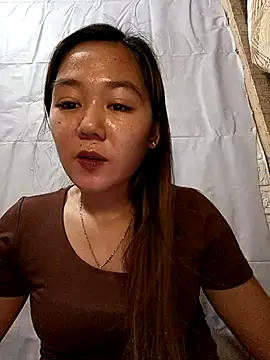 Snapshot of Akirashie chatting on 05/05/26, 05:37 Akirashie online show from 05/05/26, 05:37