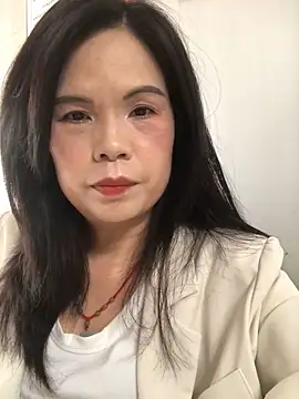 nidejiejie online show from 05/18/26, 01:45