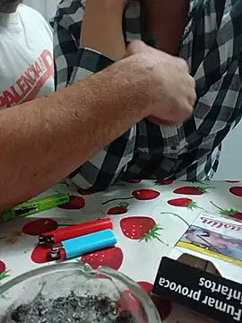 Papisxx online show from 05/16/26, 10:41