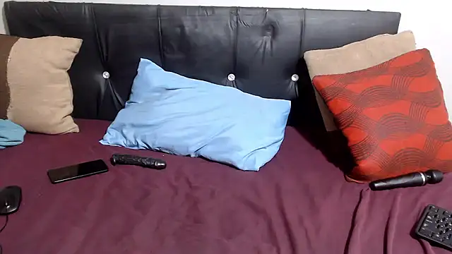 petitekaylaXxx online show from 06/07/26, 02:54