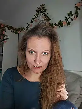 Snapshot of Candy_Cougar chatting on 06/09/26, 06:58 Candy Cougar online show from 06/09/26, 06:58