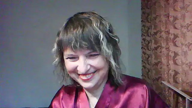 Snapshot of ElizabethGorden chatting on 05/18/26, 04:07 ElizabethGorden online show from 05/18/26, 04:07