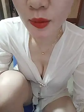Snapshot of Chu_sexyy chatting on 08/04/26, 04:37 Chu sexyy online show from 08/04/26, 04:37