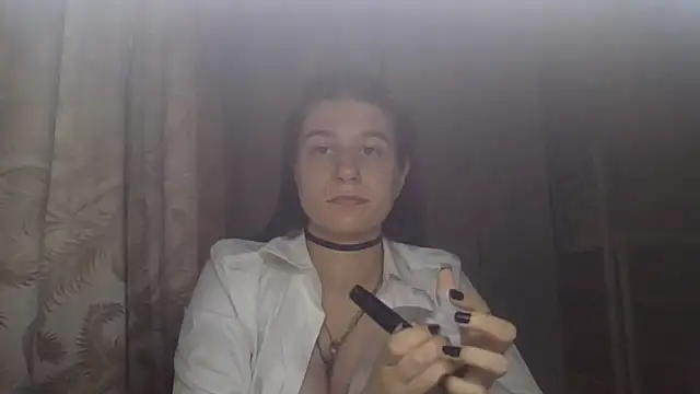 Snapshot of GrayceDeclet chatting on 06/16/26, 01:36 GrayceDeclet online show from 06/16/26, 01:36