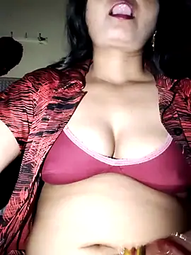 Snapshot of Riya_Tales chatting on 05/17/26, 09:49 Riya Tales online show from 05/17/26, 09:49