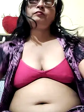Snapshot of Riya_Tales chatting on 05/18/26, 01:24 Riya Tales online show from 05/18/26, 01:24