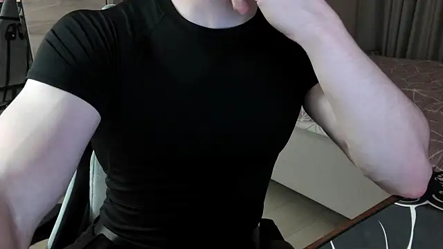 Snapshot of ArtemDL chatting on 05/30/26, 08:06 ArtemDL online show from 05/30/26, 08:06
