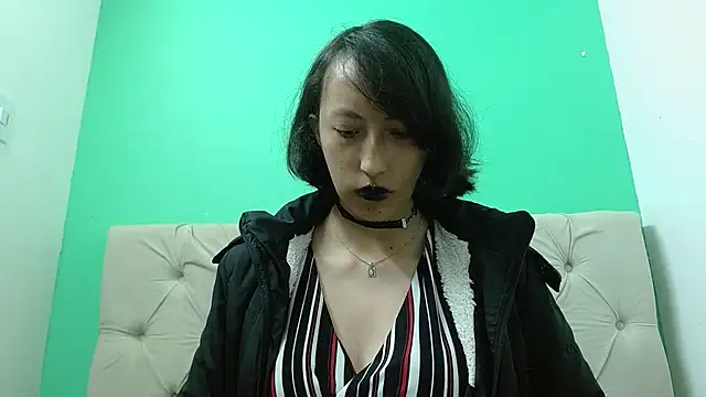 Snapshot of amoremerchmar chatting on 07/01/26, 03:52 amoremerchmar online show from 07/01/26, 03:52