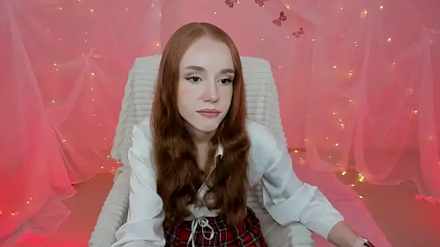 MilaSiren online show from 05/12/26, 09:39
