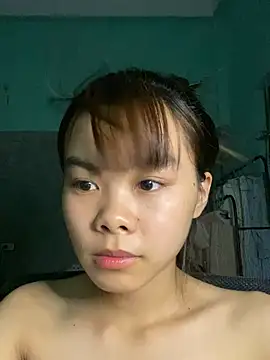 Snapshot of Cry_sexy chatting on 05/27/26, 06:16 Cry sexy online show from 05/27/26, 06:16