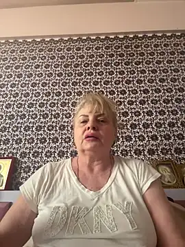 Snapshot of AnastasiaGrey777 chatting on 05/28/26, 06:32 AnastasiaGrey777 online show from 05/28/26, 06:32