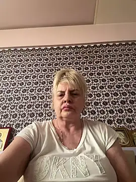 Snapshot of AnastasiaGrey777 chatting on 06/14/26, 05:09 AnastasiaGrey777 online show from 06/14/26, 05:09