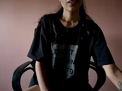 Snapshot of Sexyrossy7 chatting on 06/16/26, 08:17 Sexyrossy7 online show from 06/16/26, 08:17