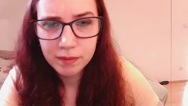 Snapshot of EmilyHotAngel chatting on 07/07/26, 12:53 EmilyHotAngel online show from 07/07/26, 12:53