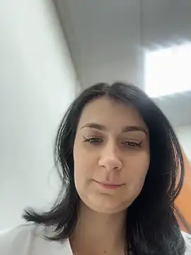 Snapshot of MissElya chatting on 06/05/26, 04:02 MissElya online show from 06/05/26, 04:02