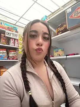 IvySanchez Pinkk online show from 06/02/26, 05:15