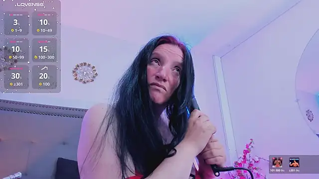 Snapshot of CloeMature chatting on 06/11/26, 02:53 CloeMature online show from 06/11/26, 02:53
