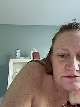 Snapshot of Kellilyn10 chatting on 06/19/26, 12:15 Kellilyn10 online show from 06/19/26, 12:15