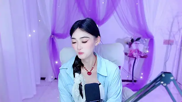 Snapshot of Tili_Lucky chatting on 05/18/26, 04:07 Tili Lucky online show from 05/18/26, 04:07