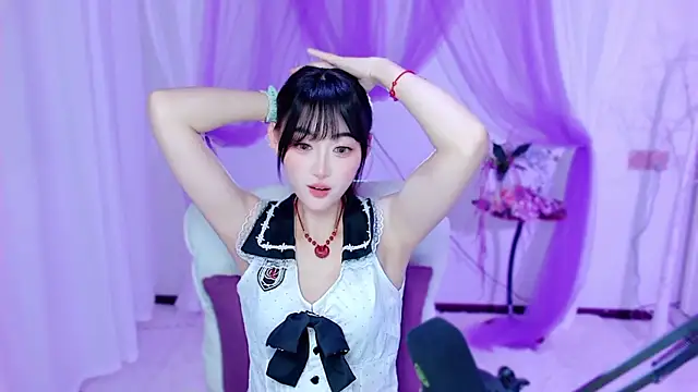 Snapshot of Tili_Lucky chatting on 05/26/26, 01:23 Tili Lucky online show from 05/26/26, 01:23