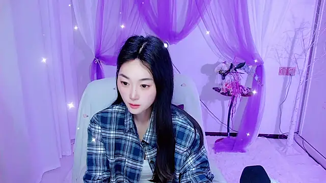 Snapshot of Tili_Lucky chatting on 06/17/26, 01:19 Tili Lucky online show from 06/17/26, 01:19