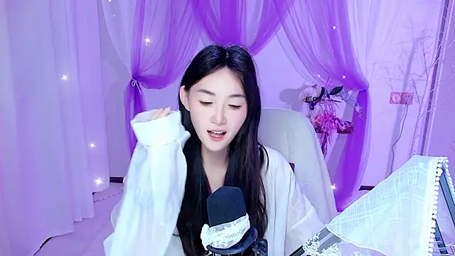 Tili Lucky online show from 06/30/26, 01:39