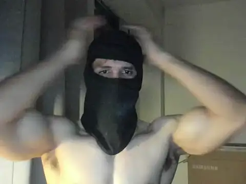 Snapshot of mysterious_muscles chatting on 07/16/26, 12:27 mysterious muscles online show from 07/16/26, 12:27