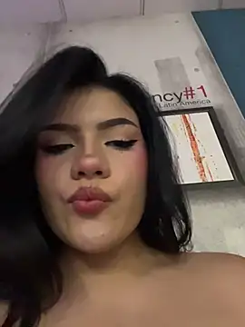 Snapshot of PippiCharmXXX chatting on 07/22/26, 05:10 PippiCharmXXX online show from 07/22/26, 05:10