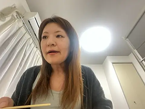 yumi1919 online show from 05/07/26, 10:09