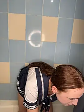 jenniferwalkers online show from 06/05/26, 10:59