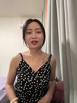 Snapshot of huihui_520 chatting on 05/17/26, 03:30 huihui 520 online show from 05/17/26, 03:30