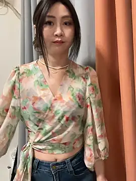 Snapshot of huihui_520 chatting on 07/20/26, 01:35 huihui 520 online show from 07/20/26, 01:35