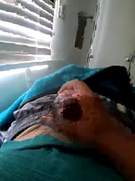 Snapshot of Almircorral2211 chatting on 07/06/26, 07:16 Almircorral2211 online show from 07/06/26, 07:16