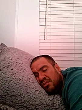 Snapshot of Almircorral2211 chatting on 07/12/26, 07:32 Almircorral2211 online show from 07/12/26, 07:32