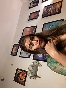 Snapshot of Leena_singh chatting on 06/19/26, 05:50 Leena singh online show from 06/19/26, 05:50