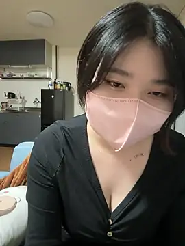 Snapshot of inaho_chan chatting on 05/14/26, 11:17 inaho chan online show from 05/14/26, 11:17