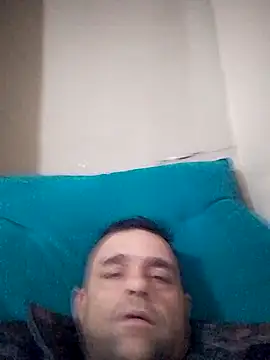 Snapshot of CasalCoupeBrasil chatting on 06/18/26, 04:02 CasalCoupeBrasil online show from 06/18/26, 04:02