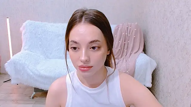 Snapshot of SiennaMia chatting on 06/02/26, 04:58 SiennaMia online show from 06/02/26, 04:58