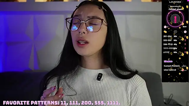 Snapshot of zara_bliss chatting on 08/07/26, 11:12 zara bliss online show from 08/07/26, 11:12