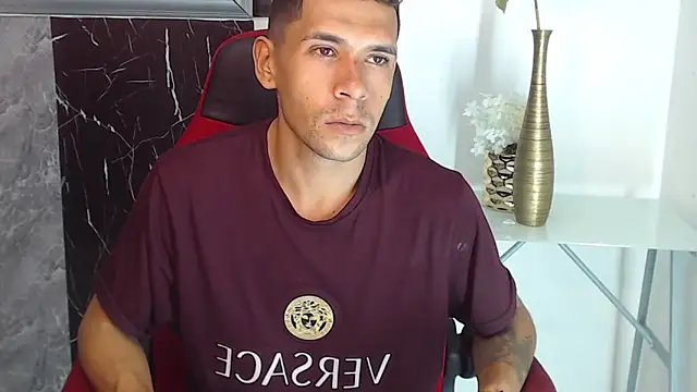 Miguel sexxx online show from 06/07/26, 04:00