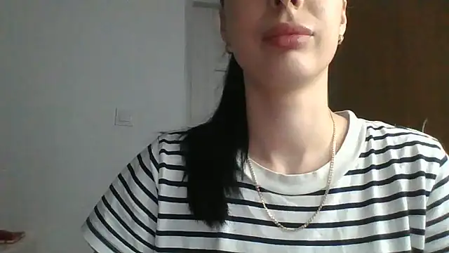 Snapshot of _MiaFlame_ chatting on 06/17/26, 09:38 MiaFlame online show from 06/17/26, 09:38