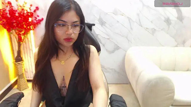 Snapshot of Jade_tf chatting on 05/25/26, 01:17 Jade tf online show from 05/25/26, 01:17