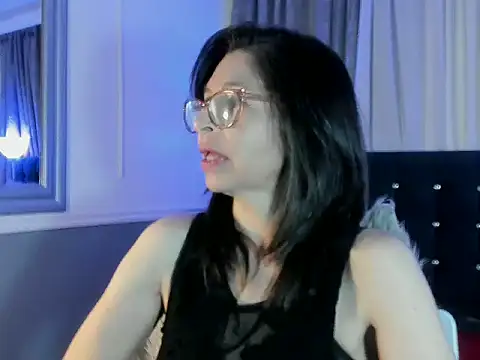 Snapshot of lena_gray chatting on 05/11/26, 12:55 lena gray online show from 05/11/26, 12:55